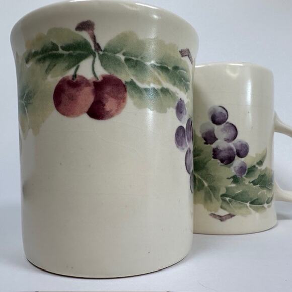 Pfaltzgraff Jamberry Mug set of 2, USA Green/Tan Leaves, Cherries & Grapes - Picture 14 of 15